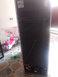 sale frizer new condition ma hai bara size hai sai cooling hai