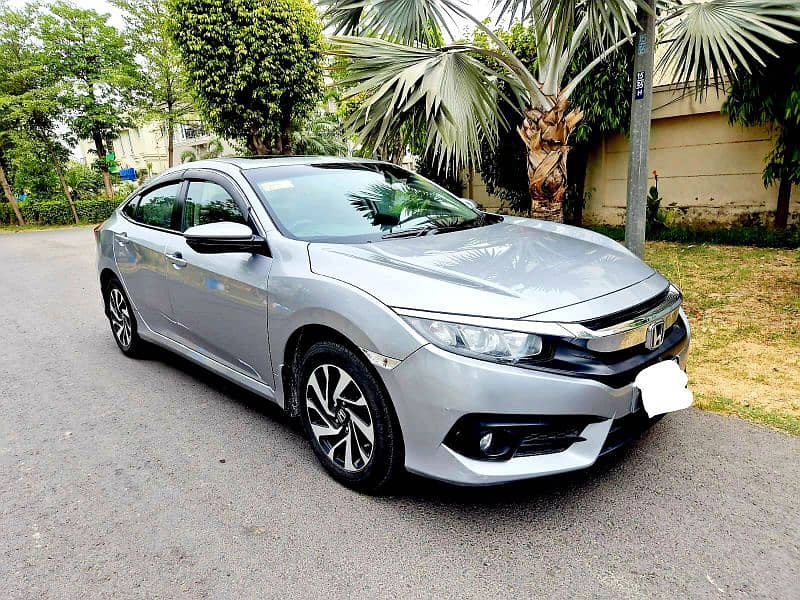 Honda Civic Oriel 2018 UG 4