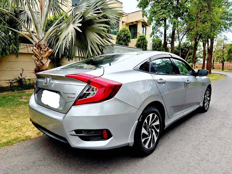 Honda Civic Oriel 2018 UG 7