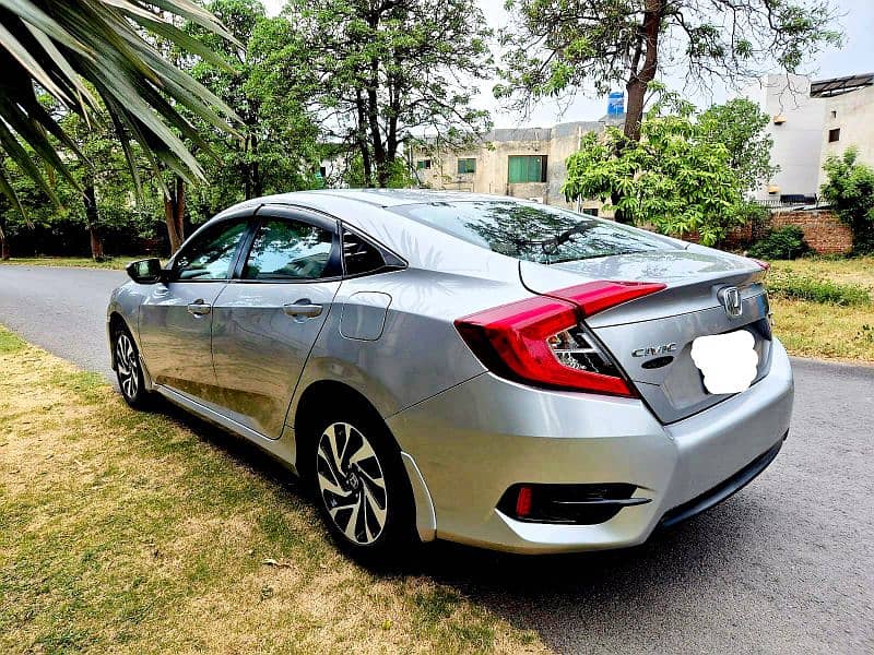 Honda Civic Oriel 2018 UG 9