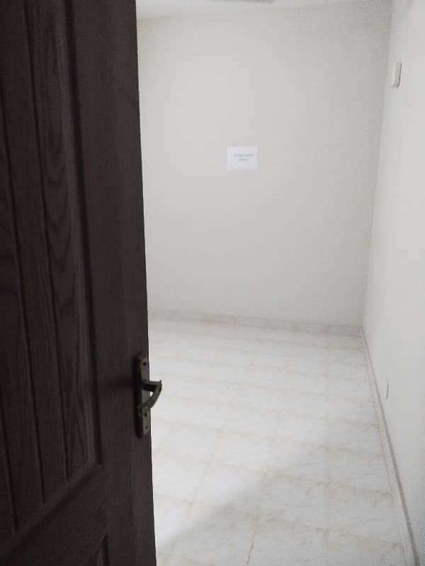 10 Marla Apartment Available For Rent 19