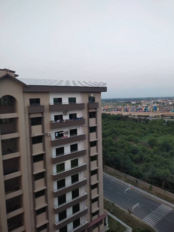 10 Marla Apartment Available For Rent 28