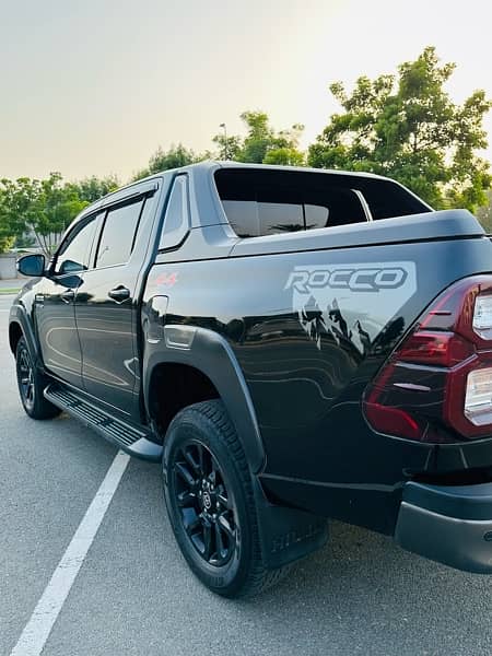 Toyota Hilux revo rocco 2022 6