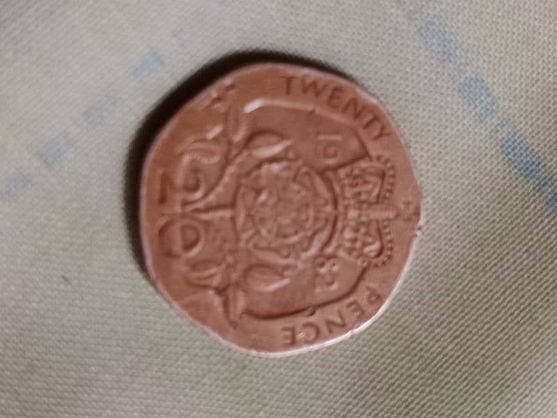 1982 queen Elizabeth 2 20 pence rare coin 0