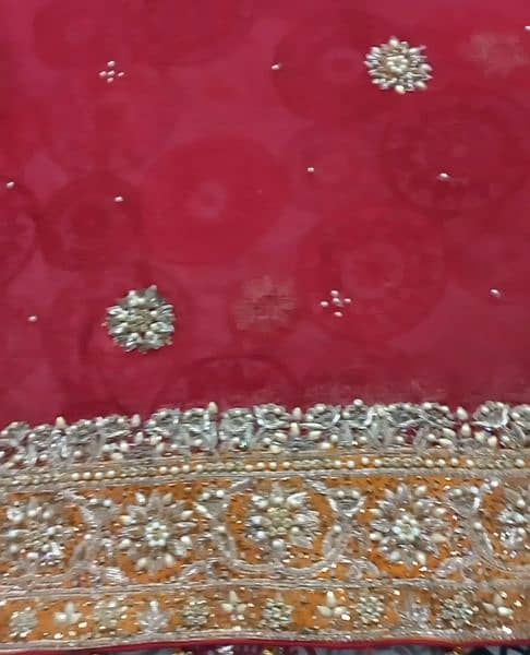 Bridal lehnga available for sale with free jwellery. 5