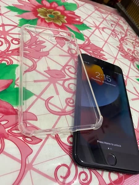 iPhone 7 Plus 10/10 condition Non PTA 32GB fresh condition 2