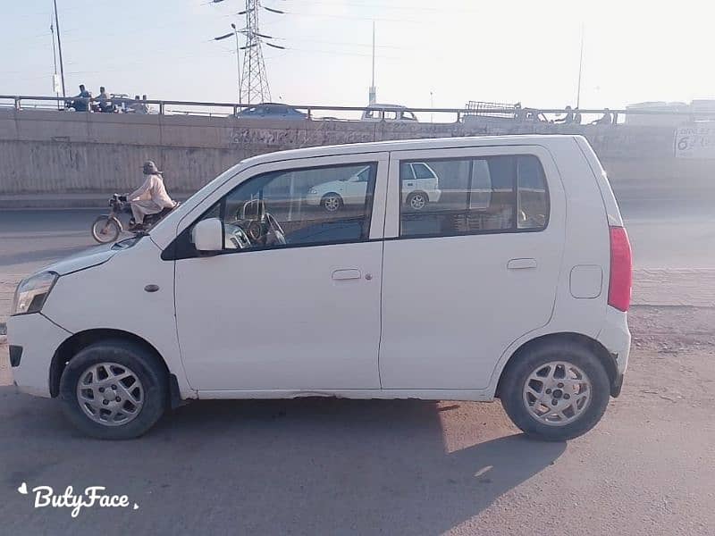 Suzuki Wagon R 2018 1