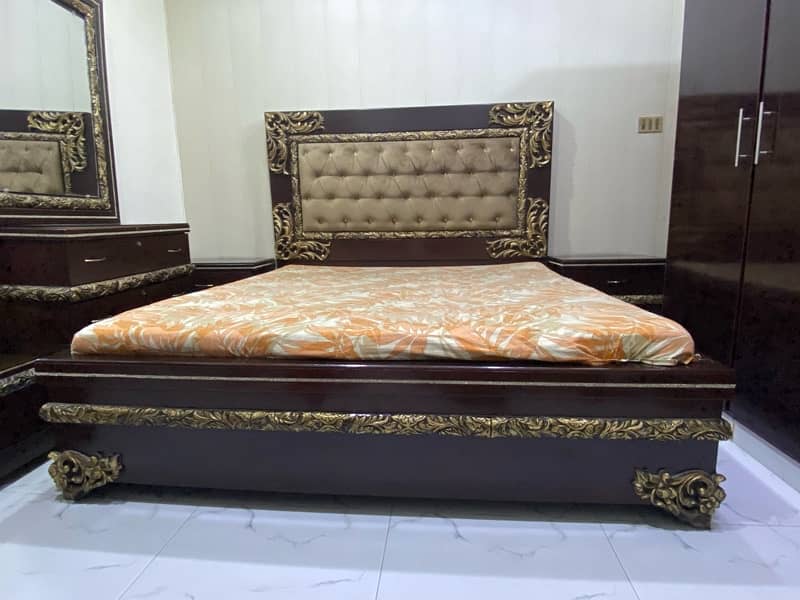 bed in excellent condition 1