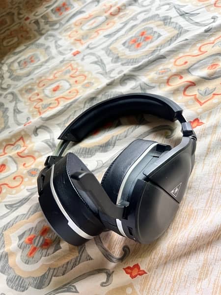 Turtle Beach Stealth 700 Gen 2 Wireless Gaming Headset 4