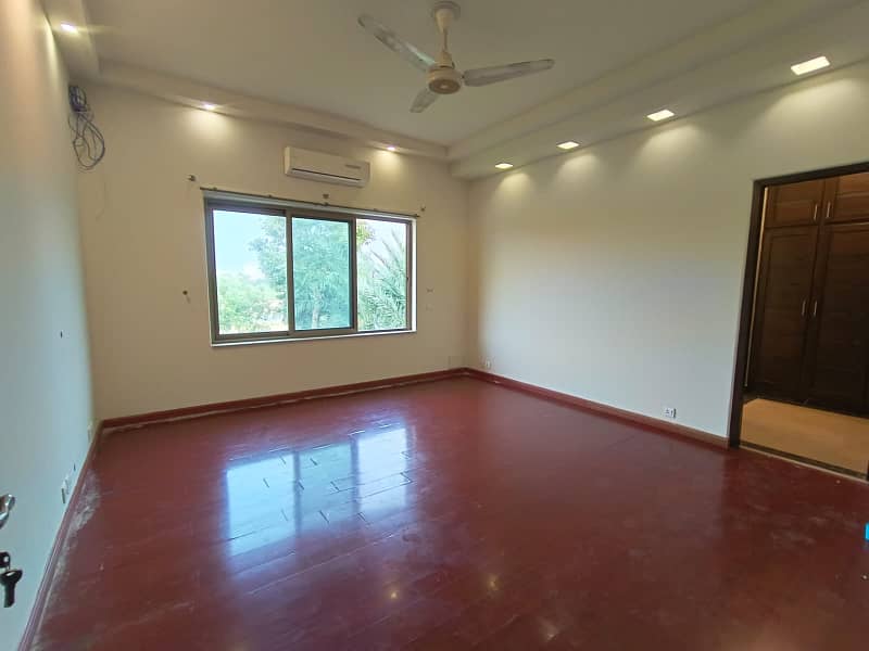 2 KANAL FULL HOUSE FOR RENT IN DHA PHASE 5 1