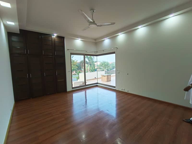 2 KANAL FULL HOUSE FOR RENT IN DHA PHASE 5 5