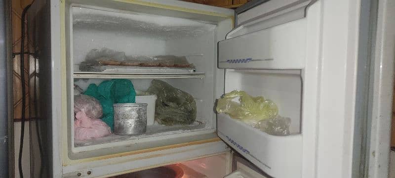 dawlance refrigerator in mint condition 1