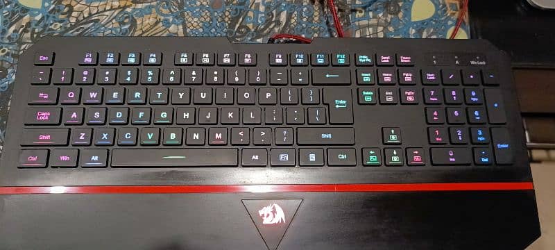 Gaming Keyboard RGB REDRAGON 8