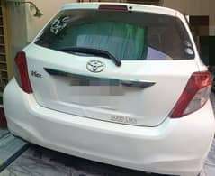 Toyota Vitz 2011