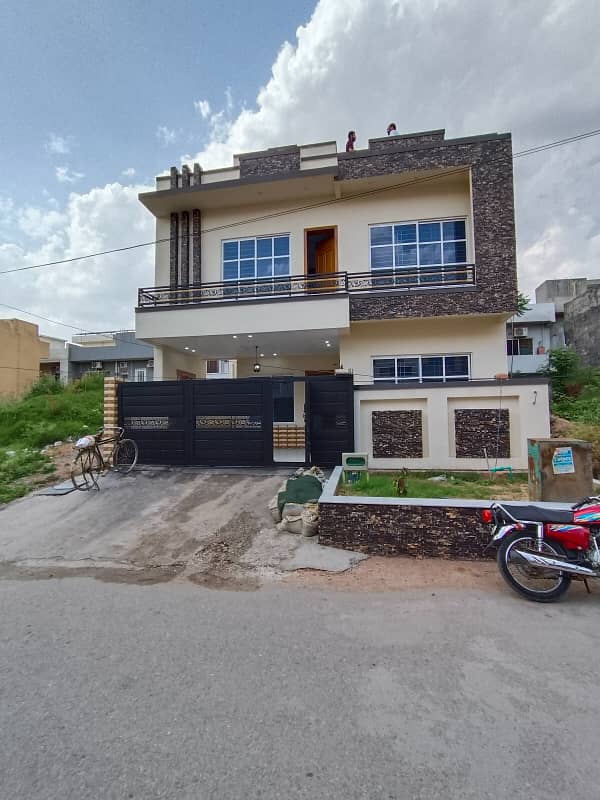 Brand New 30x60 House For Sale With 5 Bedrooms In G-13 Islamabad 0