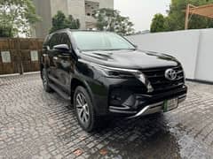 Toyota Fortuner V 2.7 2018/2019 Black Bumper to Bumper Original 0