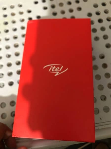 itel 2+1/32 with complete box 10/10 condition 5