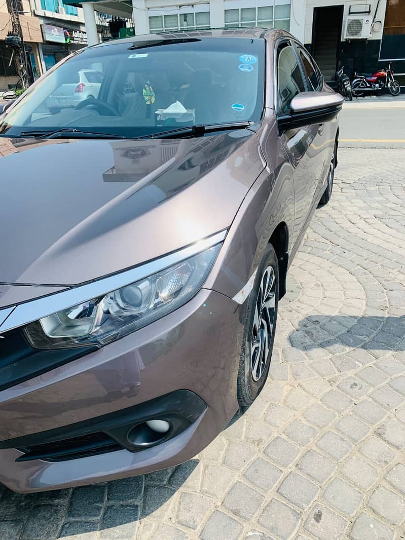 Honda Civic Oriel 1.8 i-VTEC CVT 2019 1