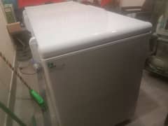 Haier 465 Litre Deep Freezer - Upright, Single Door