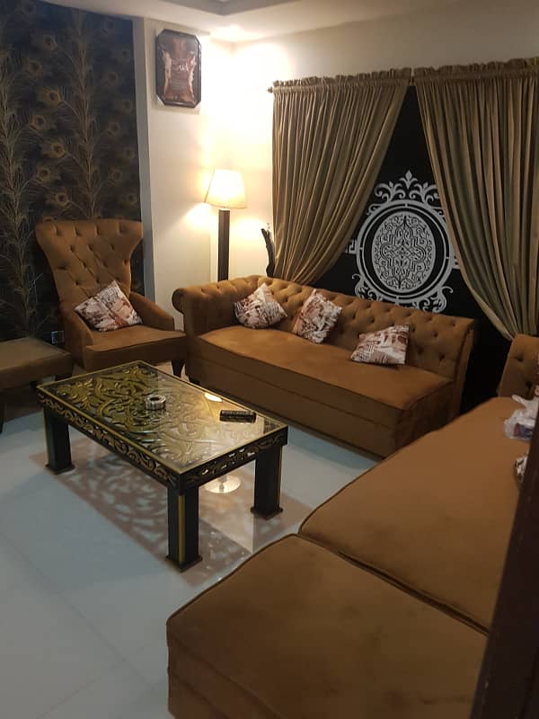 Par Day short time One BeD Room apartment Available for rent in Bahria town phase 4 and 6 empire Heights 2 Family apartment 3