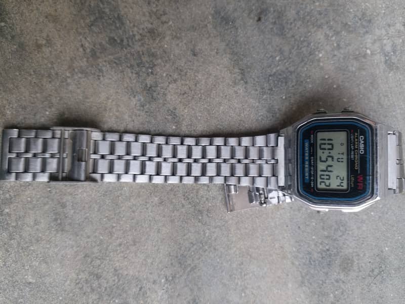 Casio original watch for sale 4