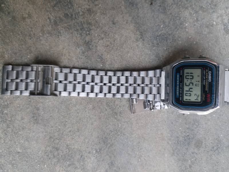 Casio original watch for sale 5