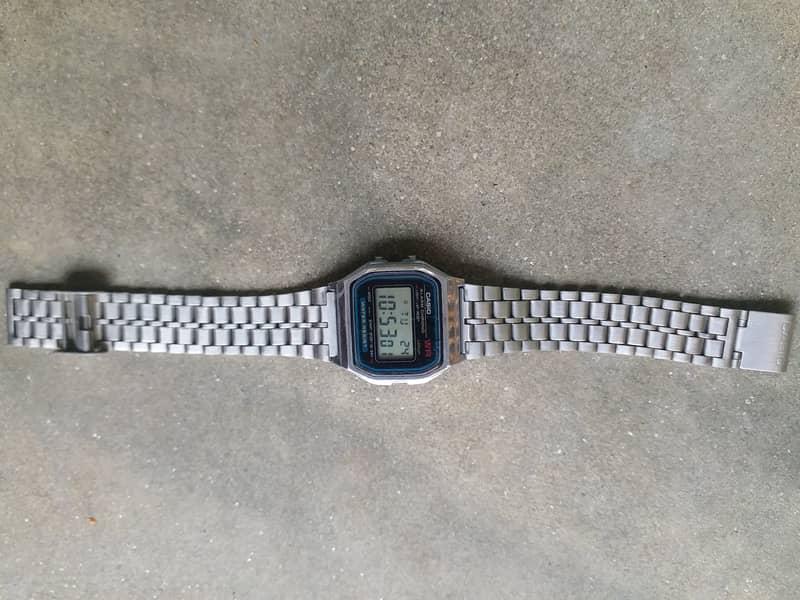 Casio original watch for sale 6