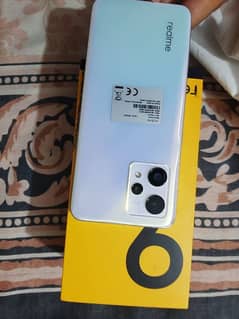 realme 9 mint condtition WITH box and charger 0