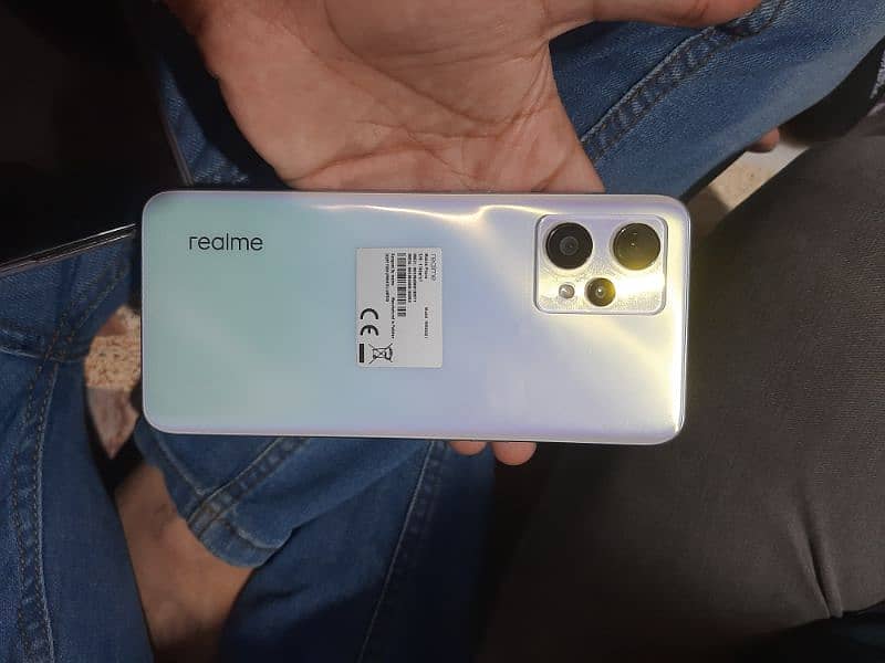 realme 9 mint condtition WITH box and charger 6