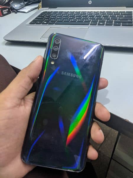 Samsung A50 6gb ram 128gb storage 2