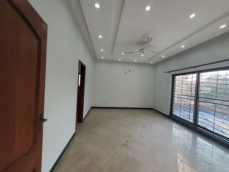 1 Kanal Upper Portion For Rent In DHA Phase 1,Block C, Reasonable Price And Suitable Location Pakistan Punjab Lahore. 6