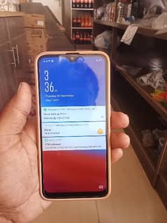 oppo A5s for sell full box full fenal 8000 h is se Kam nahi Dena