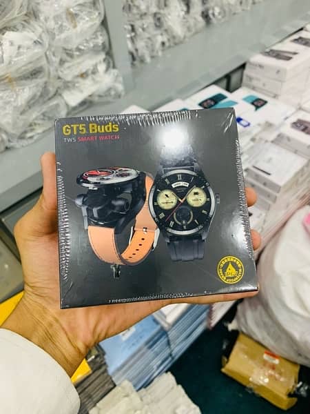 GT5 Earbuds smart watch YS smart watch new 10/10 condition 2