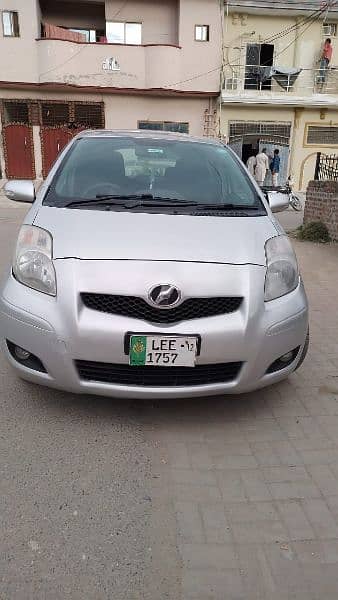 Toyota Vitz 2009 full option 0