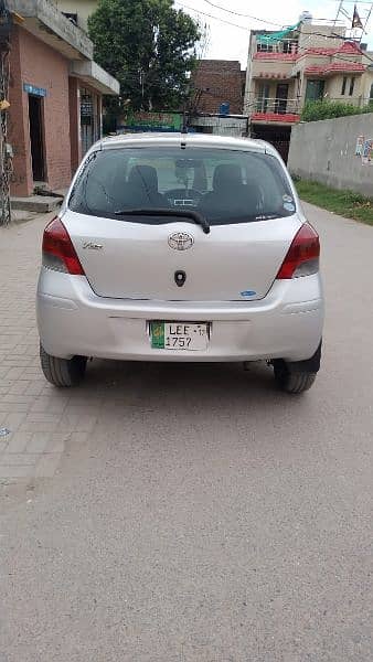 Toyota Vitz 2009 full option 8