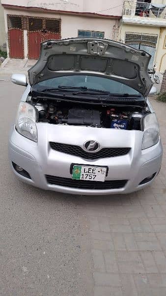 Toyota Vitz 2009 full option 13