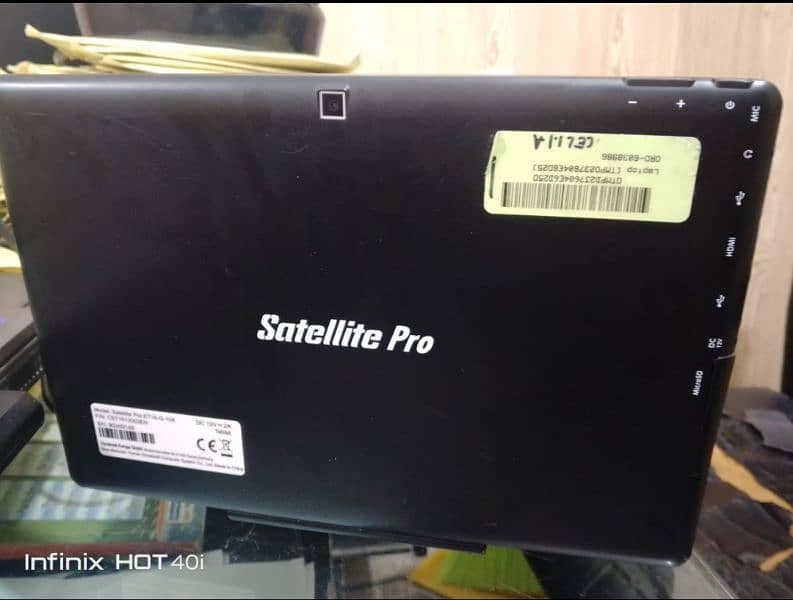 Satellite pro G-104 3