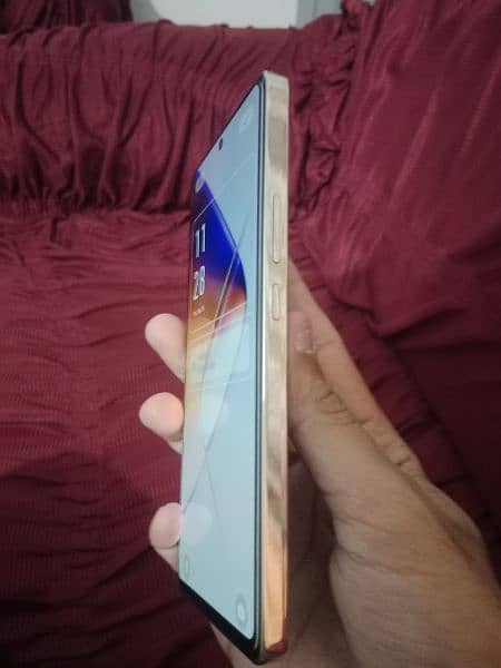 Infinix Note 40 8/256 3