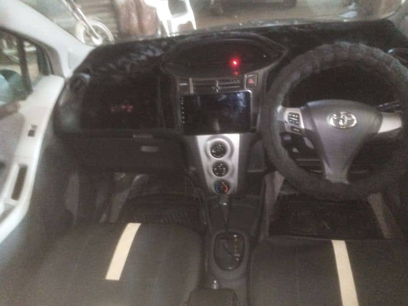 Toyota Vitz 2008 full original condition car 6