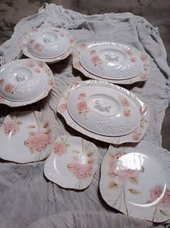 plastic dinner set