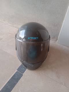 attract helmet.