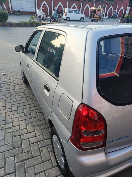 Suzuki Alto 2011 4