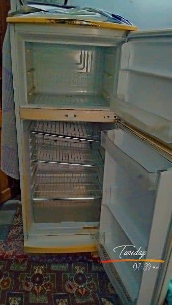 Waves refrigerator for sale Good condition 1