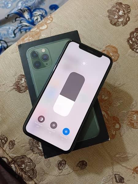 IPhone 11 pro LLA model factory unlock 3