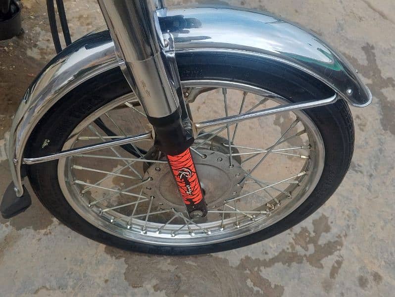 Honda 125 bike self start 2