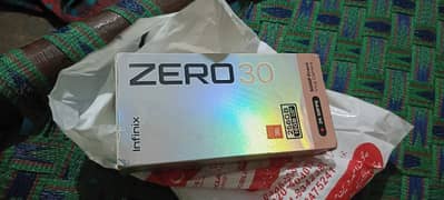 infinix zero 30 8+8 256gb 5000mh6month.  warennty