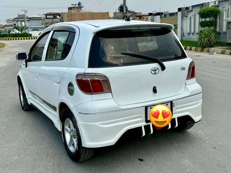 Toyota Vitz 1999 4