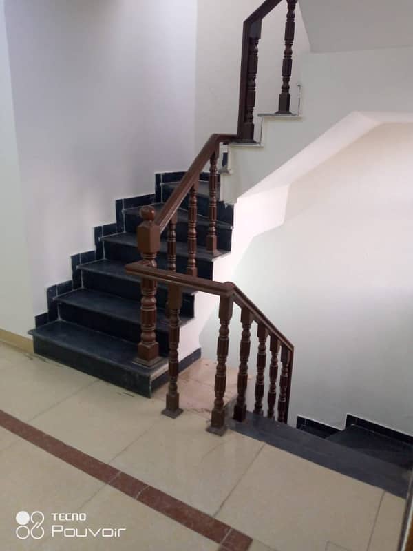 5 MARLA SLIGHTLY USED HOUSE FOR SALE IN SECTOR D BAHRIA TOWN LAHORE 6