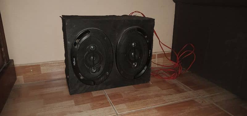 Kenwood speakers in good condition great sound 2