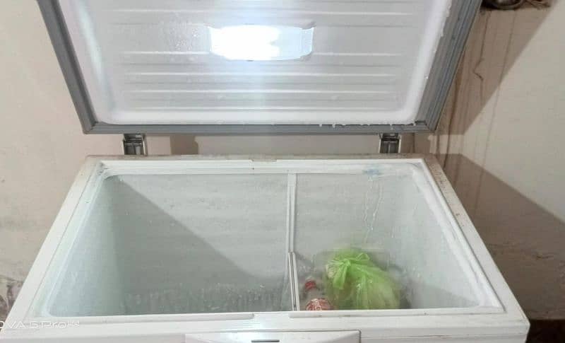 Dawlance Deep Freezer 2